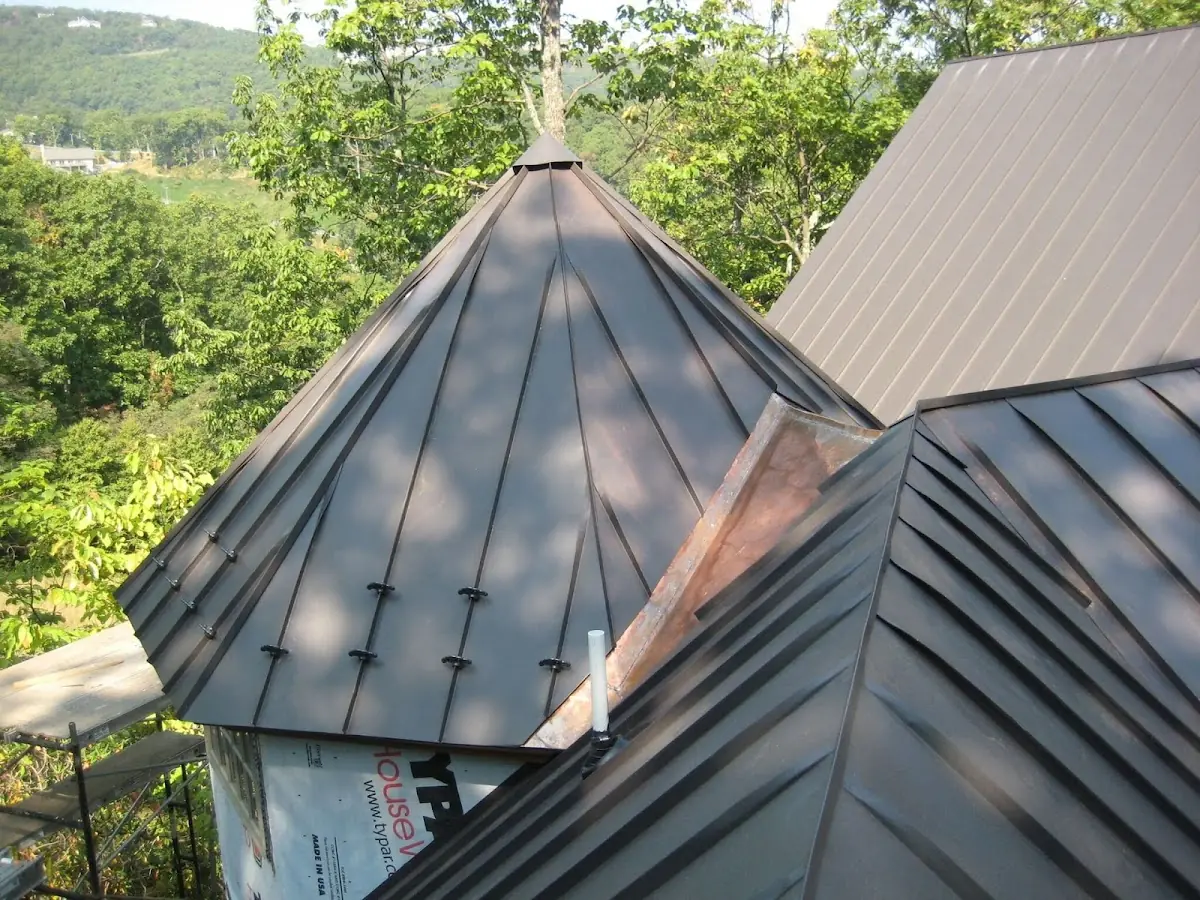 Professional Gutter Cleaning by Craftsman Roofing in Marne
